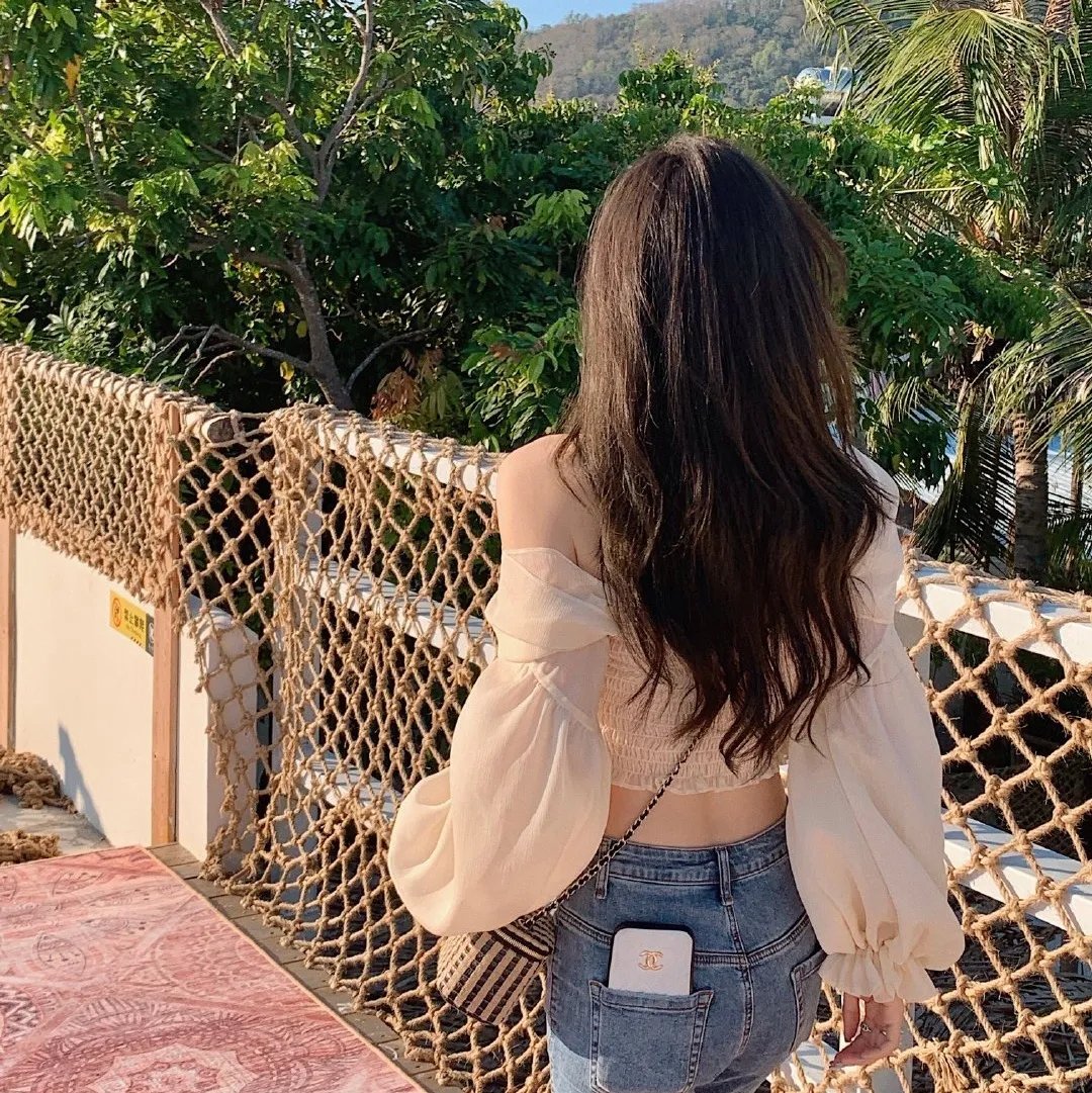 不羁的美女 在线观看